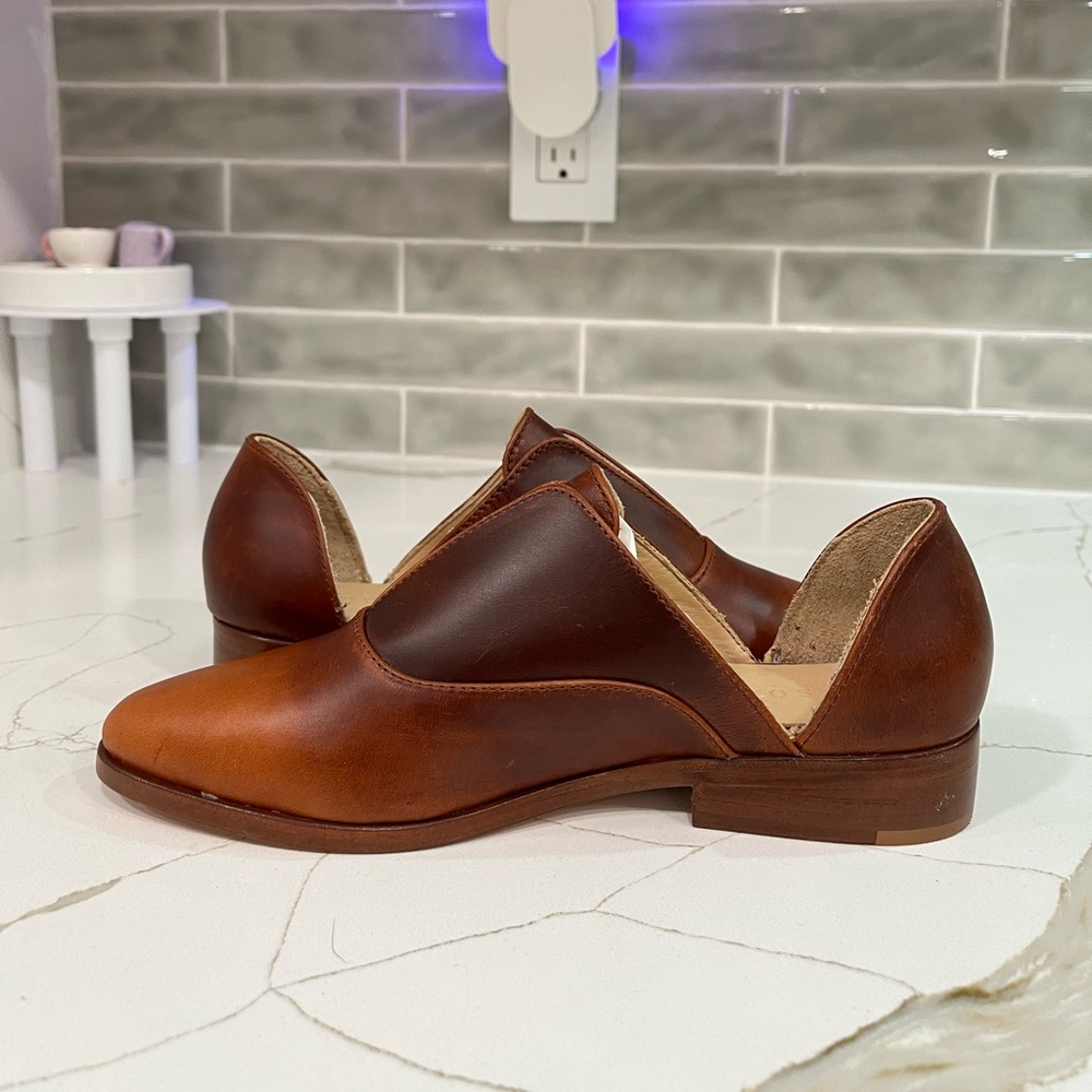 Nisolo Emma d’Orsay WOxford. Women’s size 5 Color Brown - Picture 4 of 11